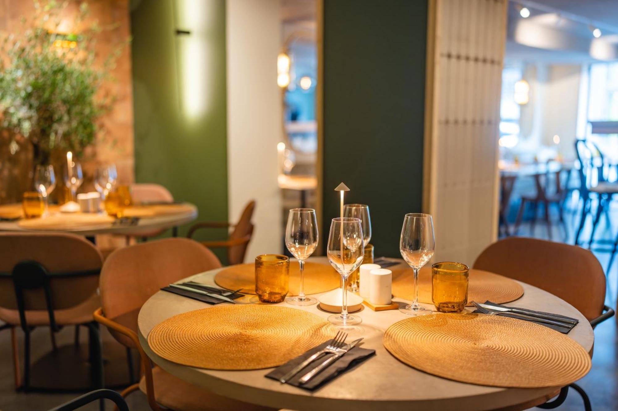 L'Olivier Hotel Mons Ngoại thất bức ảnh